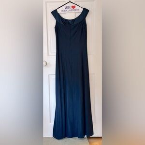 Gorgeous wide-neck navy blue full-length gown - size 8 or 10